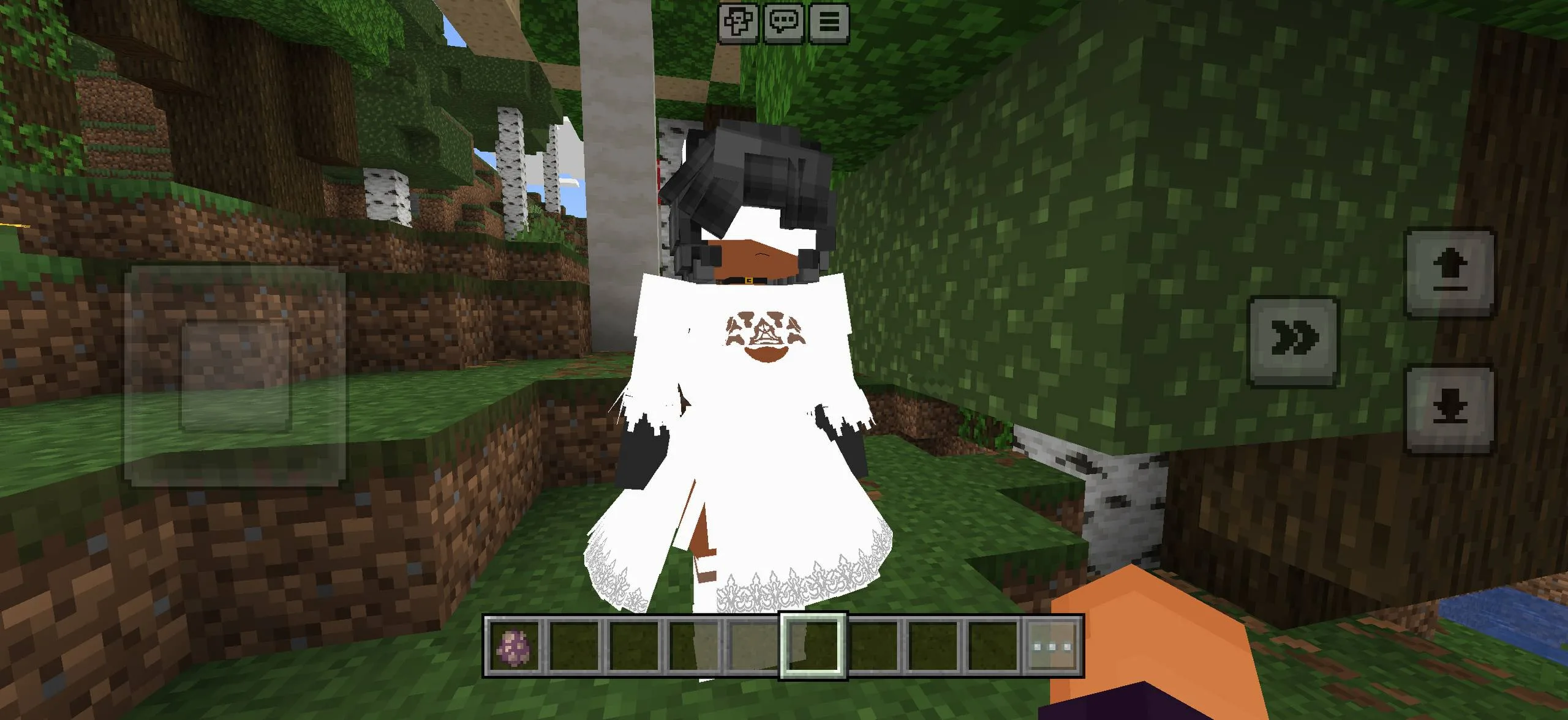 Minecraft PE Ellie skin variant screenshot